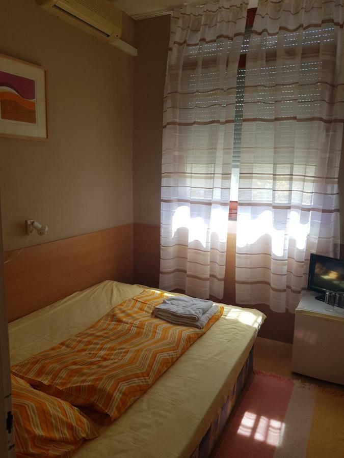 Hotel Fortuna Panzio Orosháza Esterno foto
